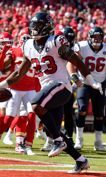 Watson, Hyde lead Texans to 31-24 victory over Chiefs